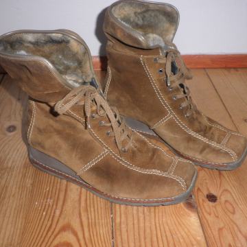 ŽENSKE TOPLE KOŽNE CIPELE 37