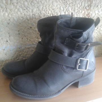 Akord br 38 kožne kvalitetne udobne i lijepe čizmice