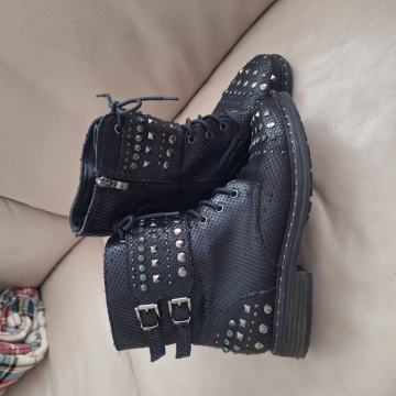 Alma en Pena kozne cizme br 41