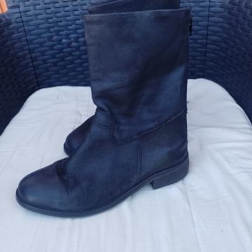 Bata br.37 kožne kvalitetne čizmice