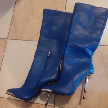 Blue Bionda br.39 nove kožne ČIZMICE kvalitetne i lijepe