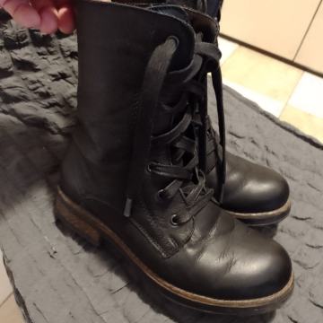 Borovo br 36 kožne kvalitetne čizmice