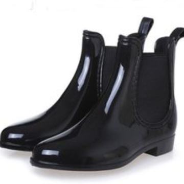 CRNE ČIZME vel 37 - NOVO