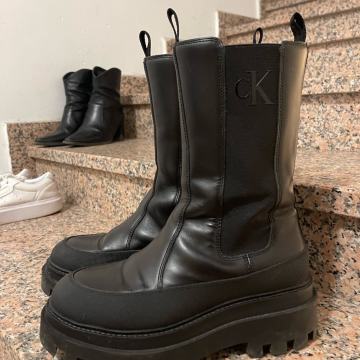 Calvin Klein čizme