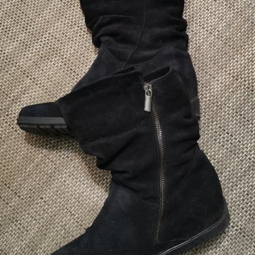 Čizme br. 37 brušena koža puna peta 3 cm, 19 eura, Zagreb