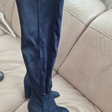 Cizme br 37