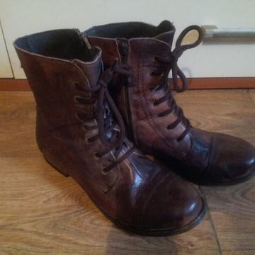 Čizme gležnjače military stila