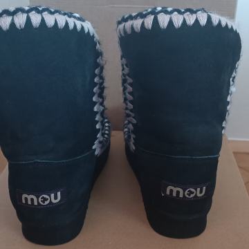 Čizme Mou, br. 39, crne, nove, koža, krzno, kutija.