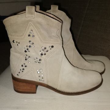 Čizme Janet&Janet niske ženske br. 41 kožne, 110 eura, Zagreb