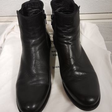 Čizme prava koža ženske br.39