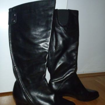 Čizme od prave kože, elegantne, klasične 38