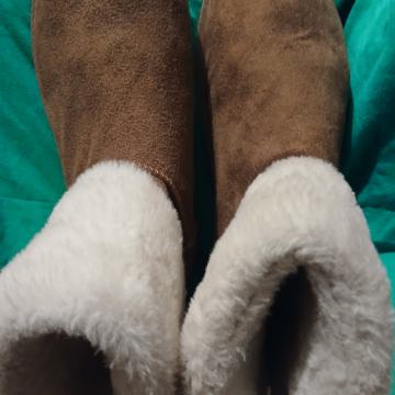 CIZME -Slape br.40-sa vunom-Novo