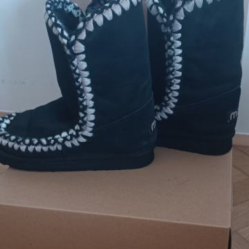 Čizme UGG, br. 39, novo, nije fixno