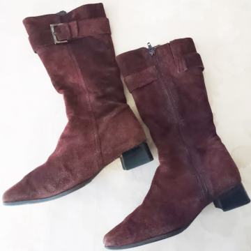 čizme ženske br:38,tamno crvene,antilop,malo nošene,patent zatvarač