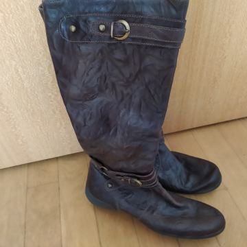 Čizme ženske  "Joy" br 40 prava koža nove.