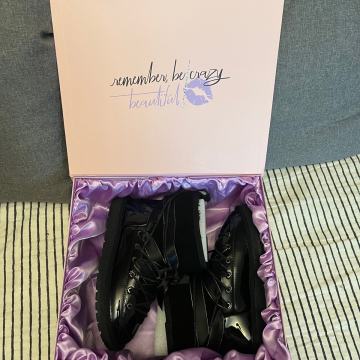 Čizmice Gia Ventola