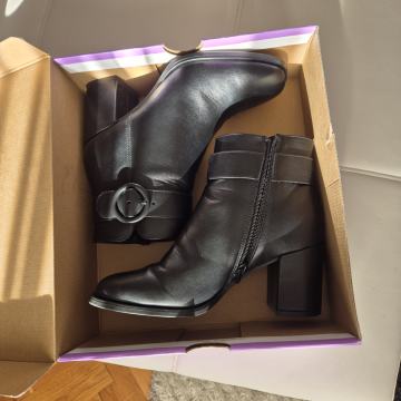 ČIZMICE GLEŽNJAČE 38