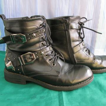 Čizmice polu-niske YONNY FAIR, broj 38. LEX8