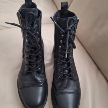 Creator kozne cizme br 38