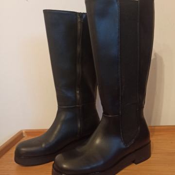 Nove crne ženske čizme do koljena