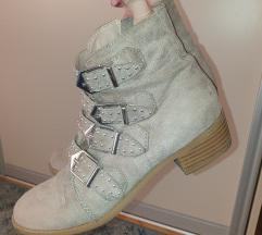 BEŽ GLEŽNJAČE BR.37