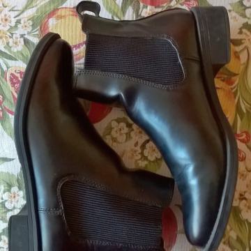 CRNE ČIZME GLEŽNJAČE "H&M" - vel.39