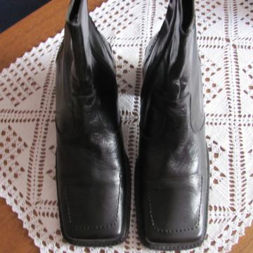 CRNE GLRŽNJAČE broj 39