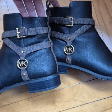 Crne Michael Kors čizme