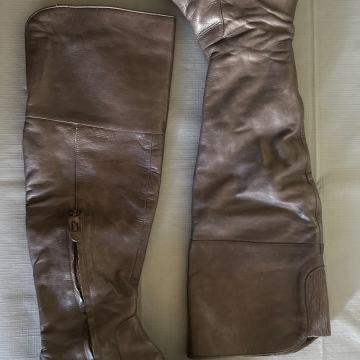 Julie Dee - 37 - knee-high boots