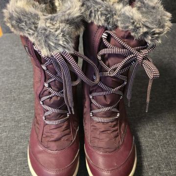 Decathlon zimske čizme 38