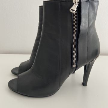 Diesel gležnjarice, vel 37