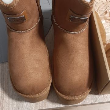 Dr. Franklin nove čizme, br. 41