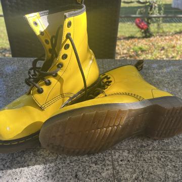 Dr. Martens 6 pari ženskih čizama