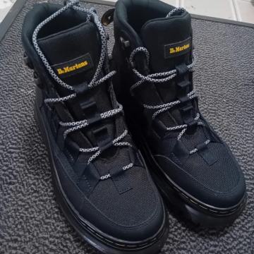 Dr. Martens  Boury Kolekcija zenske cizme