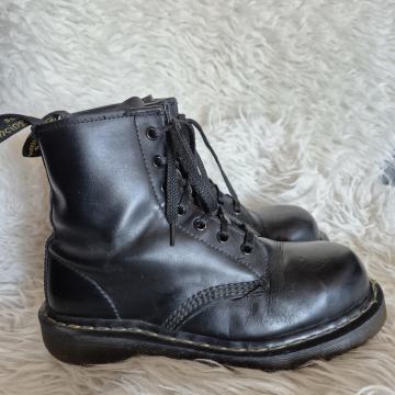 Dr.Martens cizme br.39 METALNA KAPA
