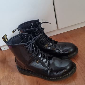 DR MARTENS ORIGINAL GLEŽNJAČE br. 38.5