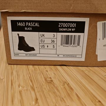 Dr. Martens zimske čizme