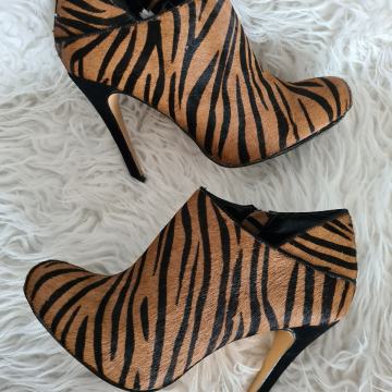 DUNE kožne gležnjače br.38