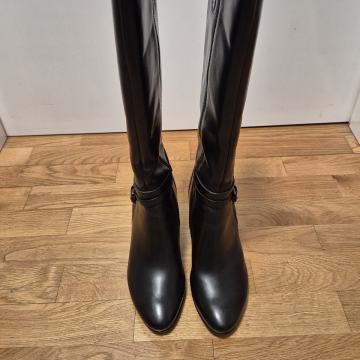 ECCO KOŽNE ŽENSKE VISOKE ČIZME NA PETU