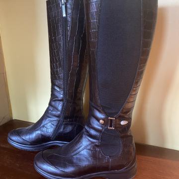 Ekskluzivne Botticelli kožne čizme - kao nove