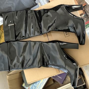 Ferre čizme br. 38.