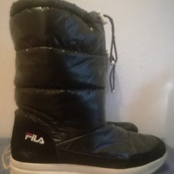 FILA buce, divan dar ..snizeno