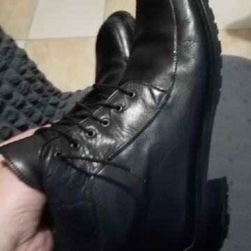 Freemodo br.41 kožne kvalitetne udobne  gležnjače