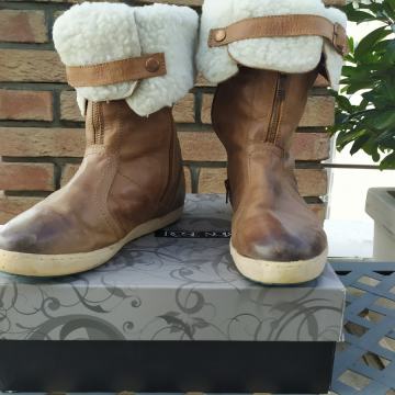 GAASTRA ženske čizme br 40