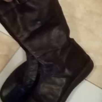 GAP br 39 kožne postavljene kvalitetne čizmice