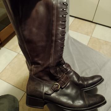 Gap br.40 kožne kvalitetne i vrlo udobne čizmice