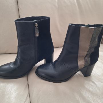 GIOS EPPO kozne cizme br 41