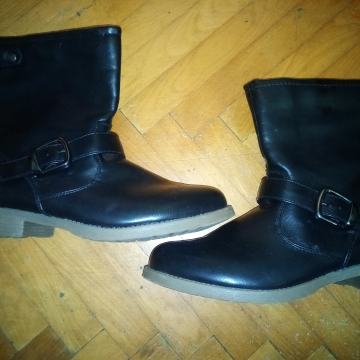 Gležnjače 41 broj kožne s podstavom