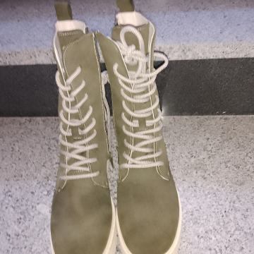 gležnjače CCC, br.39, NOVO