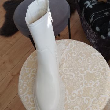 gležnjače, Sinsay,br.40, NOVO